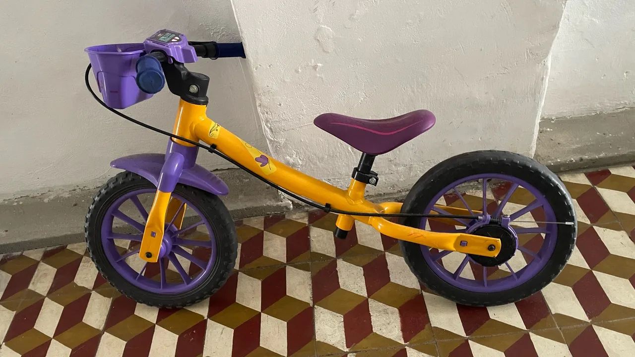 Bicicleta de equilíbrio 