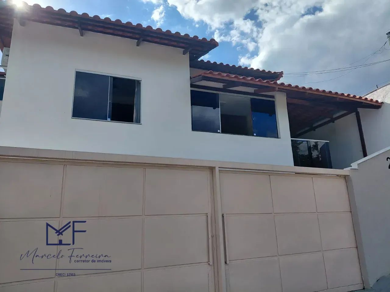 Excelente casa estilo colonial em local privilegiado de Florestal/MG - Foto 2