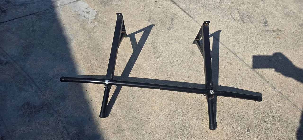 Barra fixa com suporte para saco de pancada - Foto 3