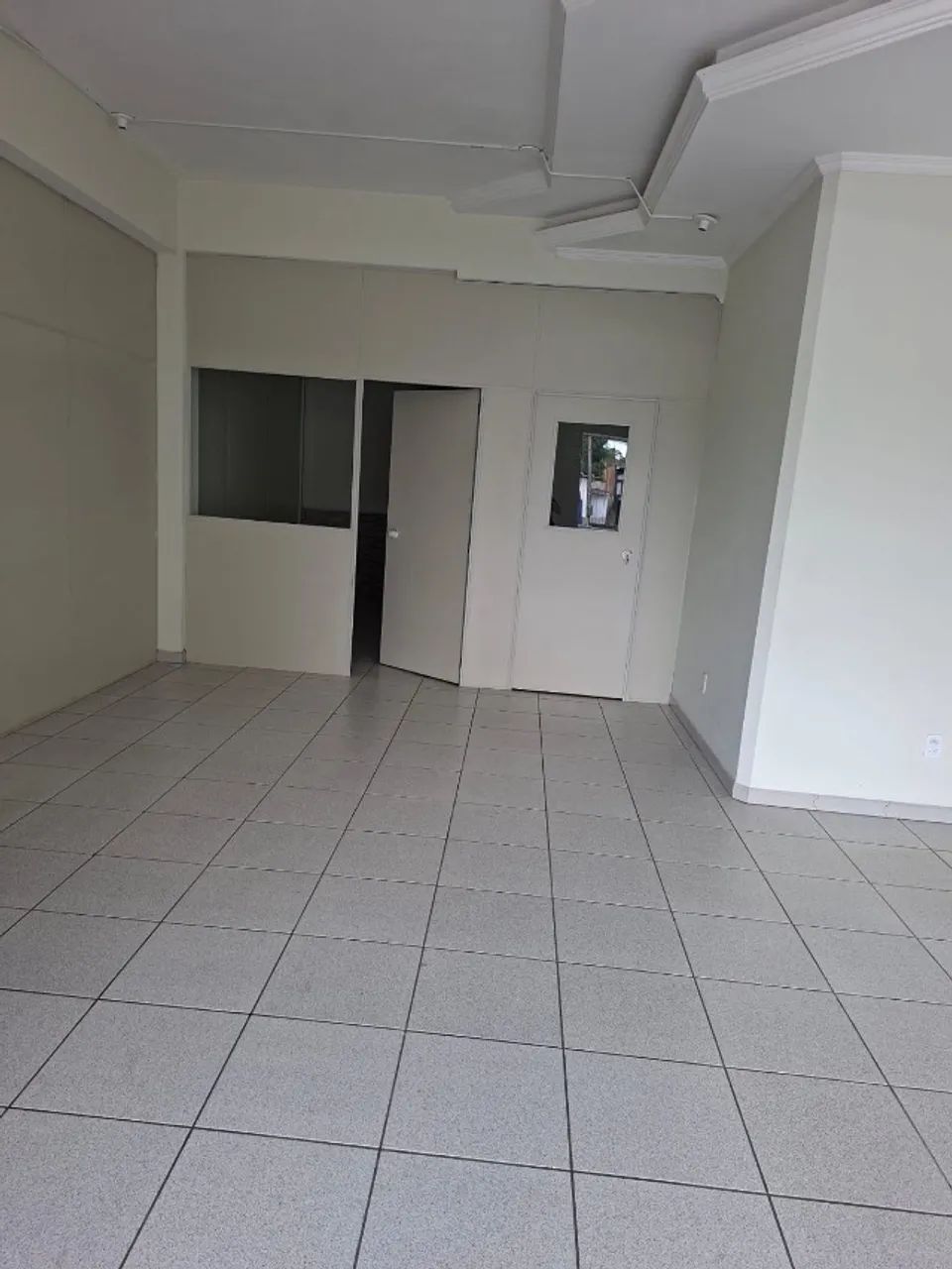 Alugo Sala Comercial na Rua Dois de Setembro ( Itoupava Norte) com 70m - Foto 5