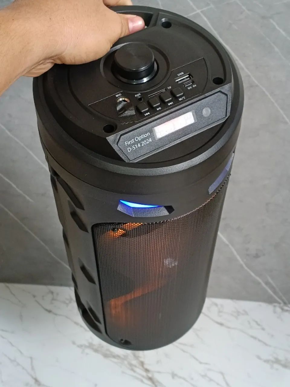 Caixa De Som Bluetooth E Usb Com Microfone E Controle - Foto 3