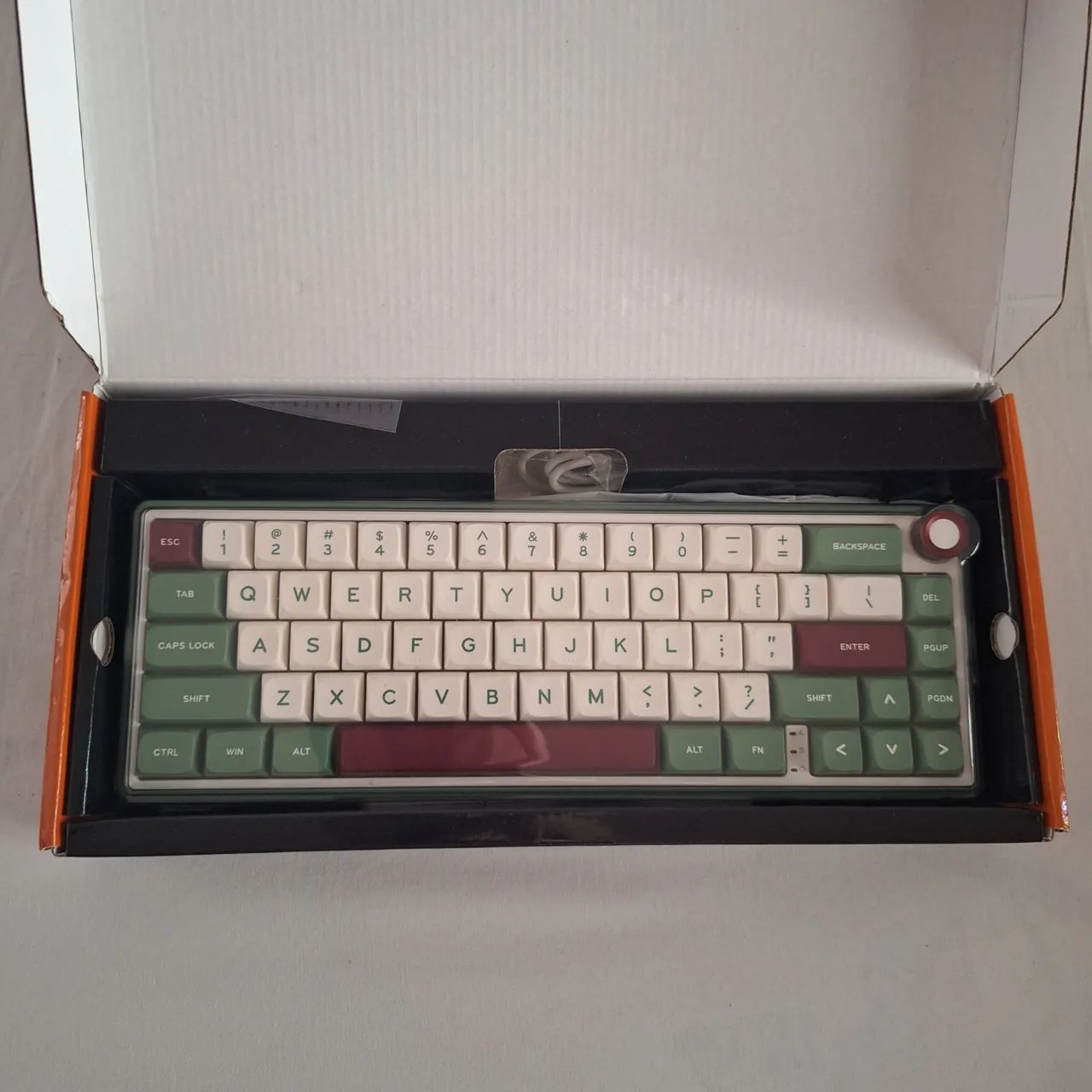 Teclado Mecânico R65 Royal Kludge (NOVO) - Foto 2