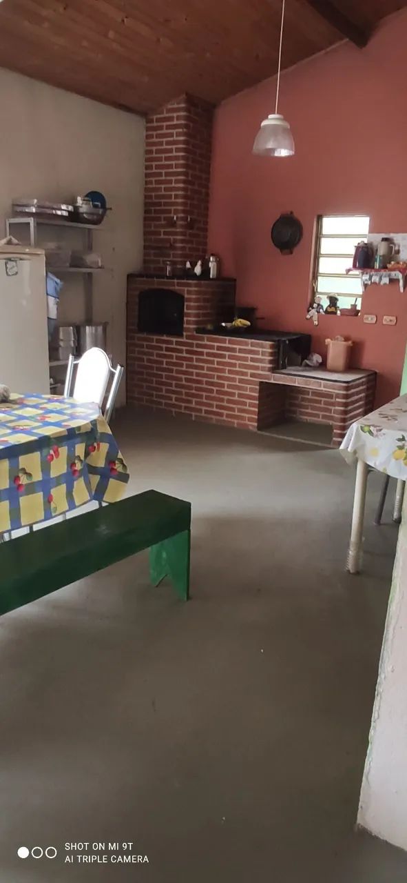 Vendo uma ótima chácara no barreiro em Taubaté  - Foto 4