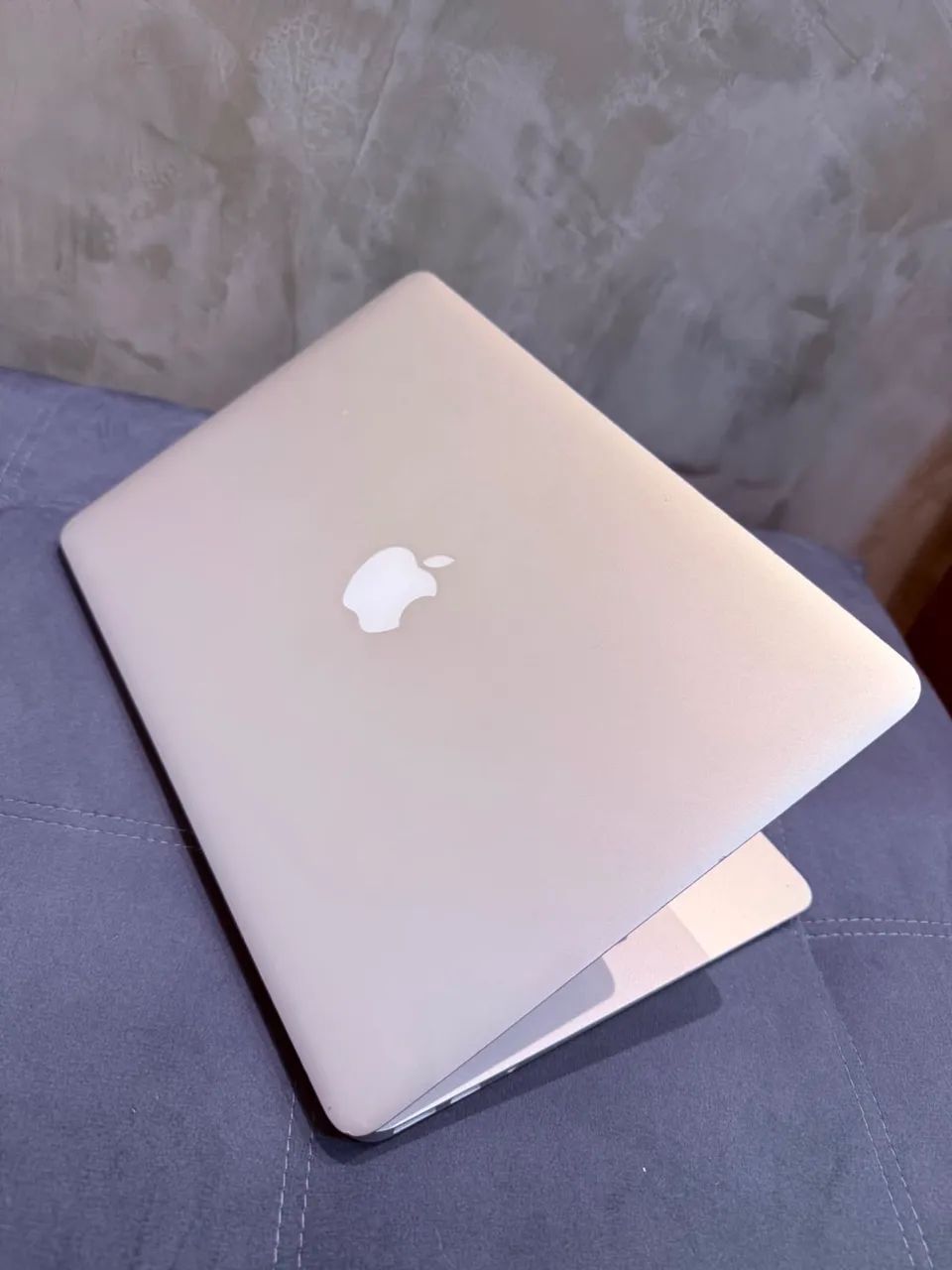 MacBook Air 2017 8gb RAM 256gb SSD - Conservado