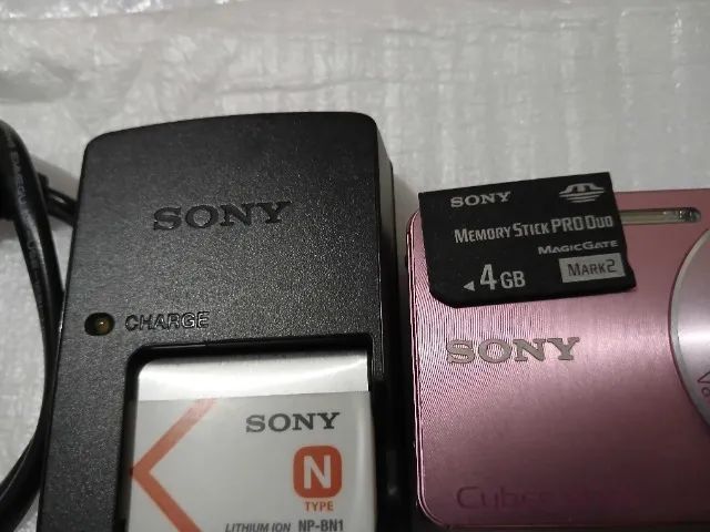 Sony Cyber-shot DSC-W350 14.1MP. Kit Completo (Carregador, Cartão 4GB e Alça). Uma Lenda - Foto 5