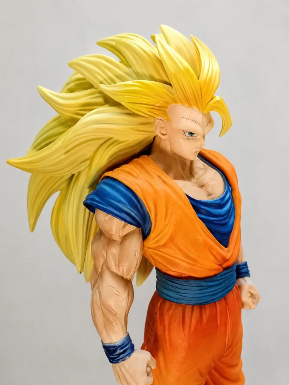 Goku SSJ3 com 33cm - Dragon Ball Z Figure