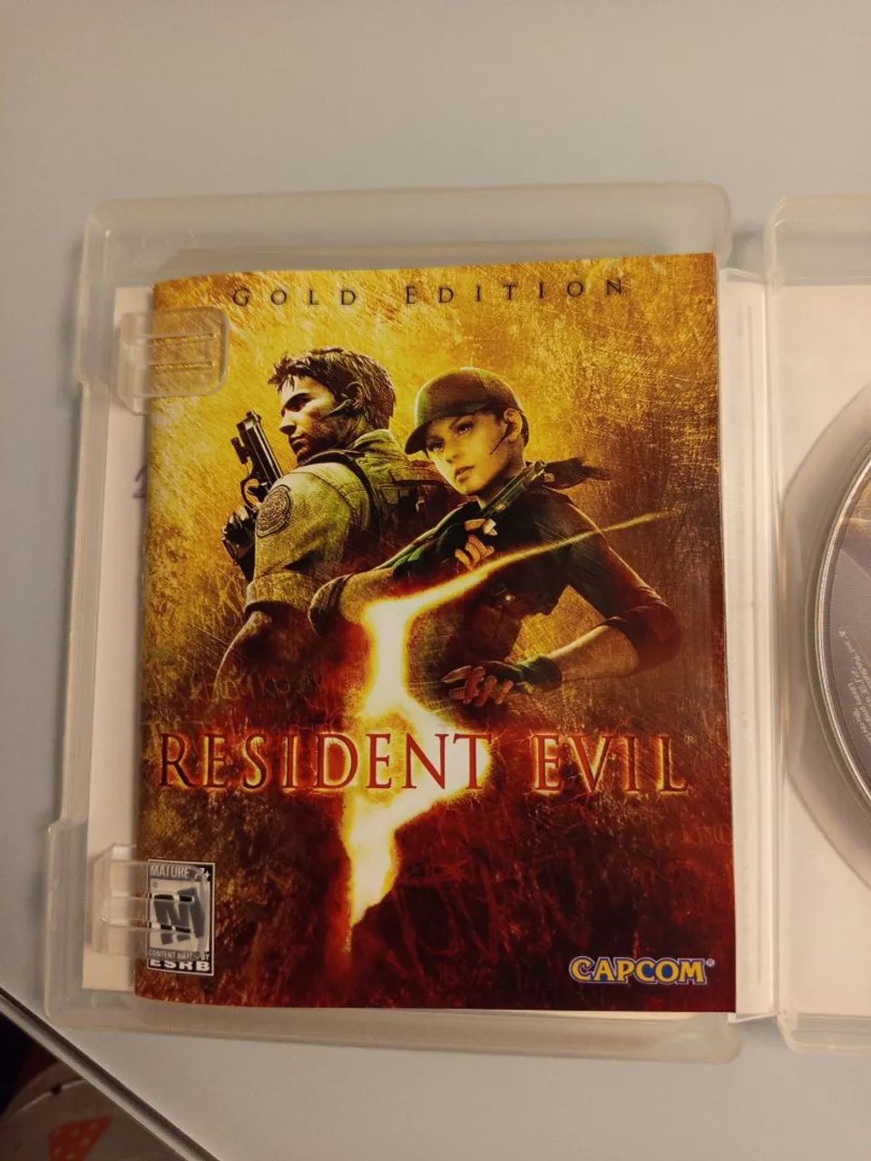Resident Evil Gold Edition PS3  - Foto 4