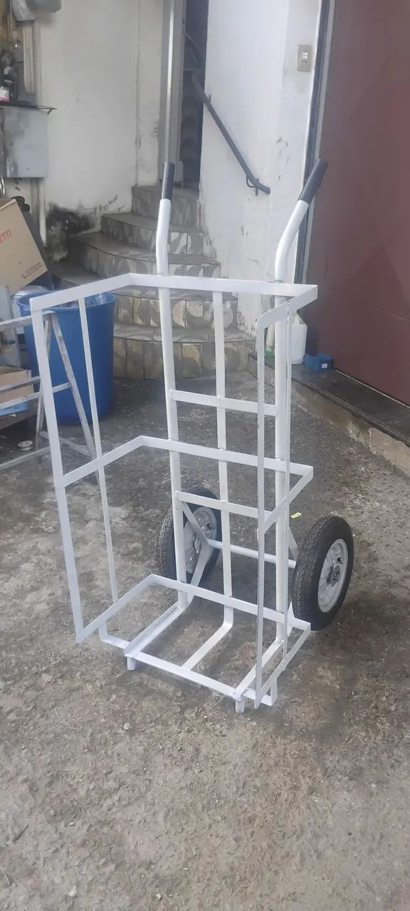 Carrinho de carga novo com grades laterais  - Foto 2