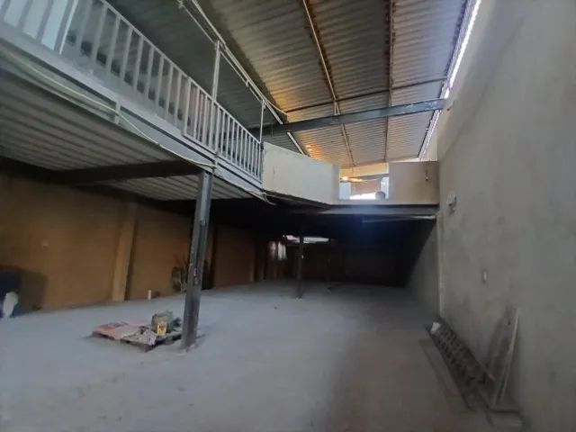 Galpão 300m² em Coelho Neto - Prox. Av. Brasil e Metrô