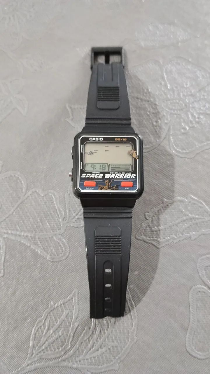 Relógio Casio gamer space Warriors.