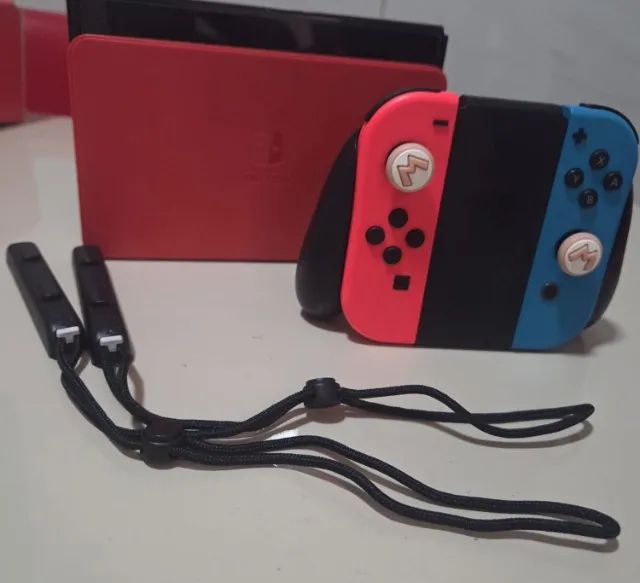 Nintendo Switch OLED Vermelho Edição Super Mario com 64 GB - Usado