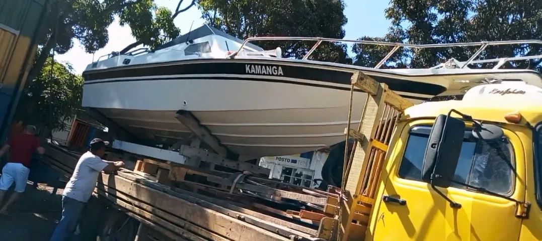 VENDO LANCHA 22 PÉS - COMPLETA E DOCUMENTADA - OPORTUNIDADE - Foto 2