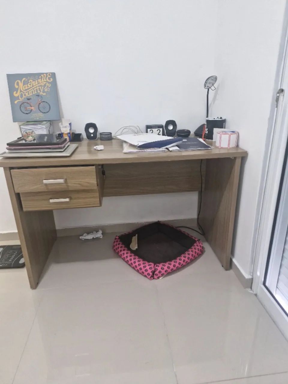 Mesa escritório com chaves nova  - Foto 2