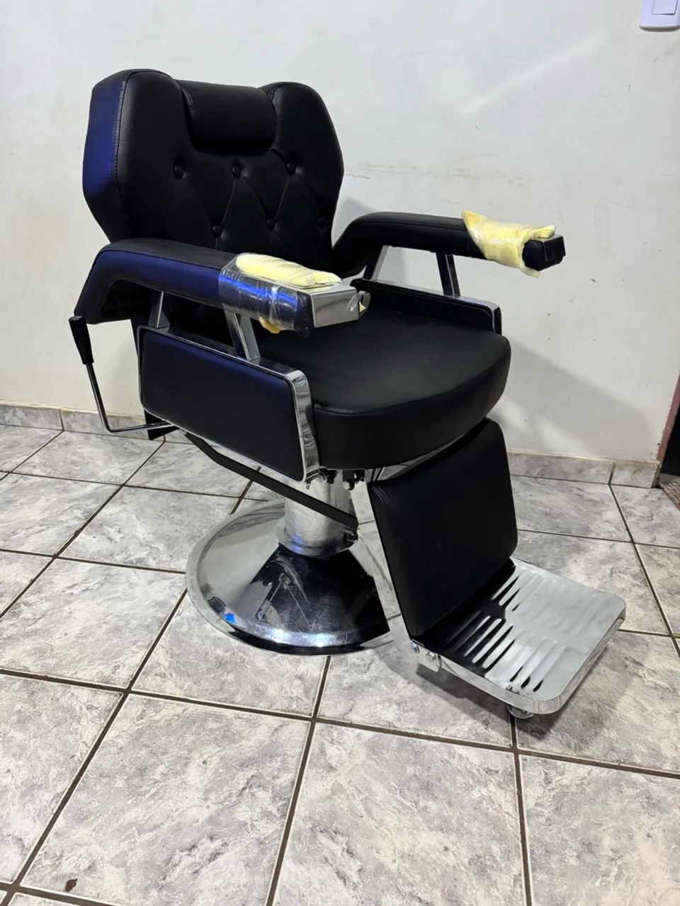 Cadeira tipo poltrona parara barbearia  - Foto 5