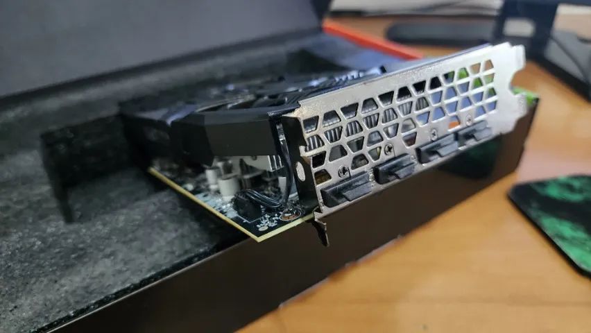 RTX 2060 Gigabyte 6gb semi nova com caixa - Foto 2