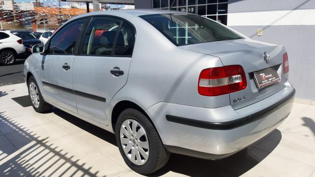 Volkswagen Polo Sedan 1.6 8v - Foto 6