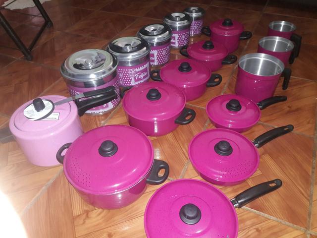 Kit de panelas com 17 peças