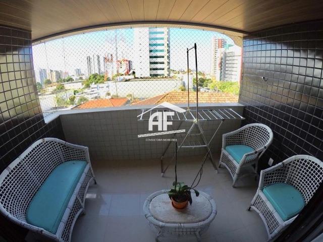 Apartamento no Farol com 4/4 sendo 3 suítes - Ótima localização, ligue já - Foto 17