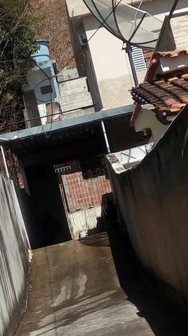 Vendo casa no centro de Pádua RJ - Foto 2