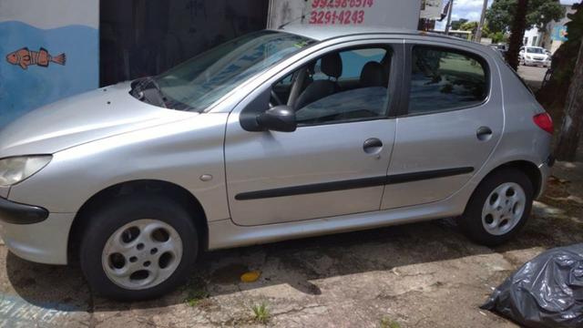Peugeot 206 ano 2001 - Foto 6