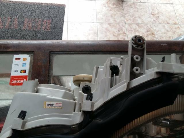 Farol Mercedes c180 c200 c220 c230 c240 ano 2004 2007 - Foto 4