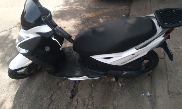 SCOOTER NOVISSIMA. AGILITY 200I