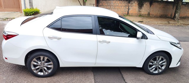 VENDO TOYOTA COROLLA XEI 18/19