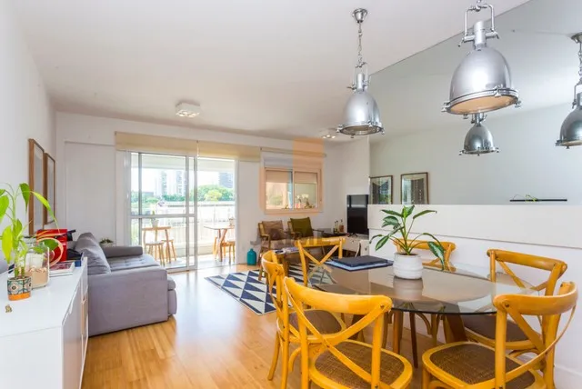 Apartamento com 2 dormitórios e 1 vaga na Barra Funda.