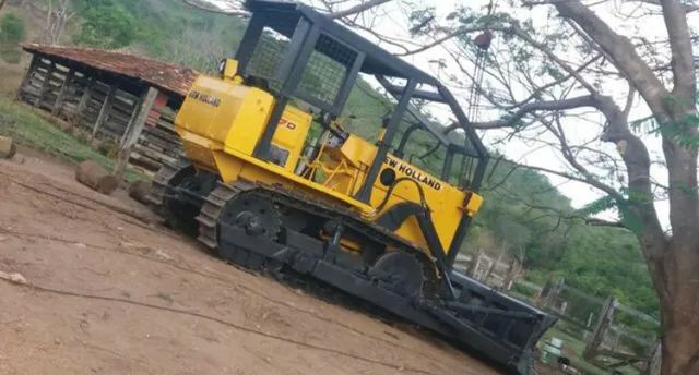 ALUGUEL DE TRATOR DE ESTEIRA * 