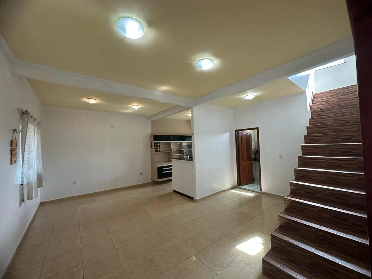 Aceito 220 Mil de Entrada - Duplex com 6 Quartos