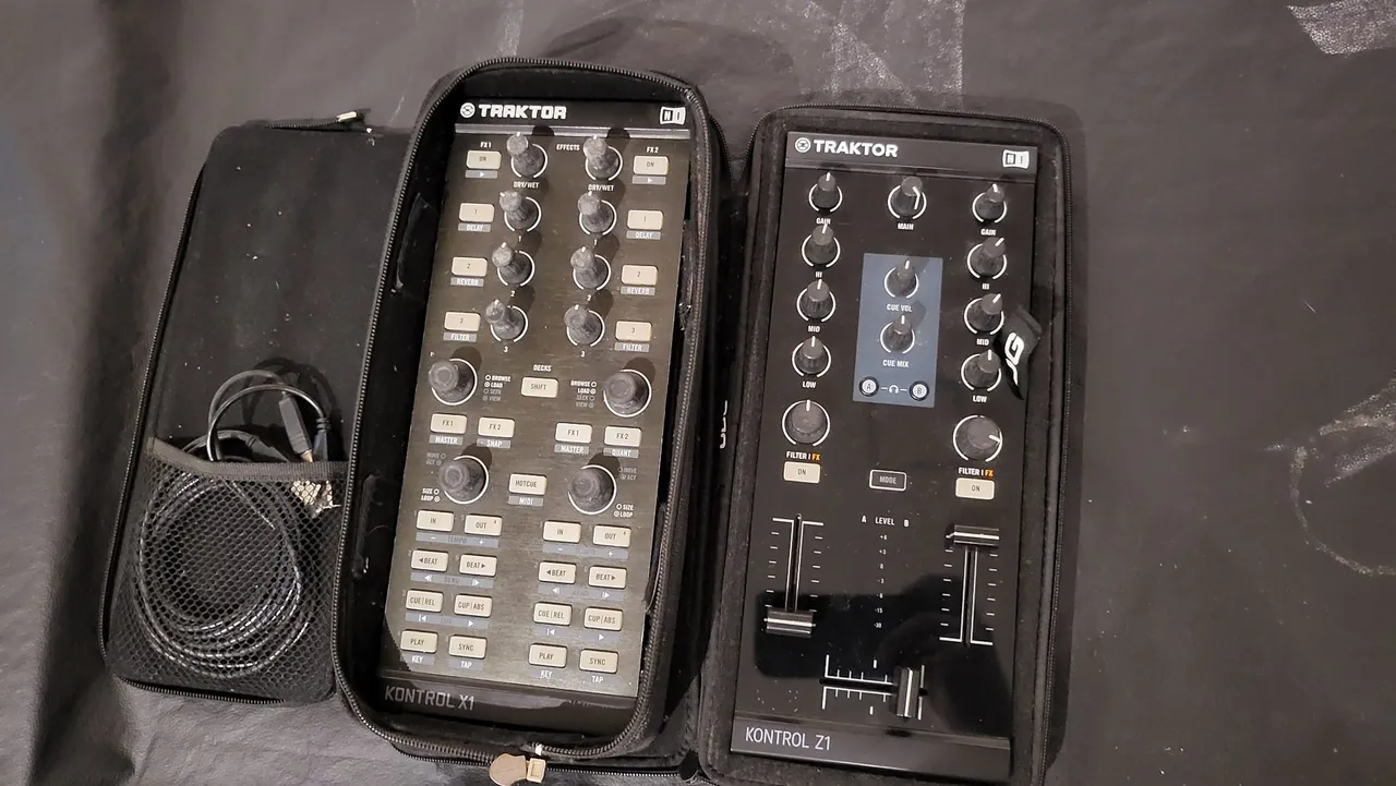 DJ Traktor Kontrol Z1 e X1