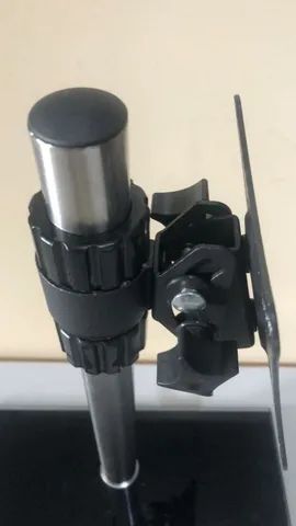 Suporte De Monitor C/ Base Em Vidro-brindex E Haste De Aço - Foto 3