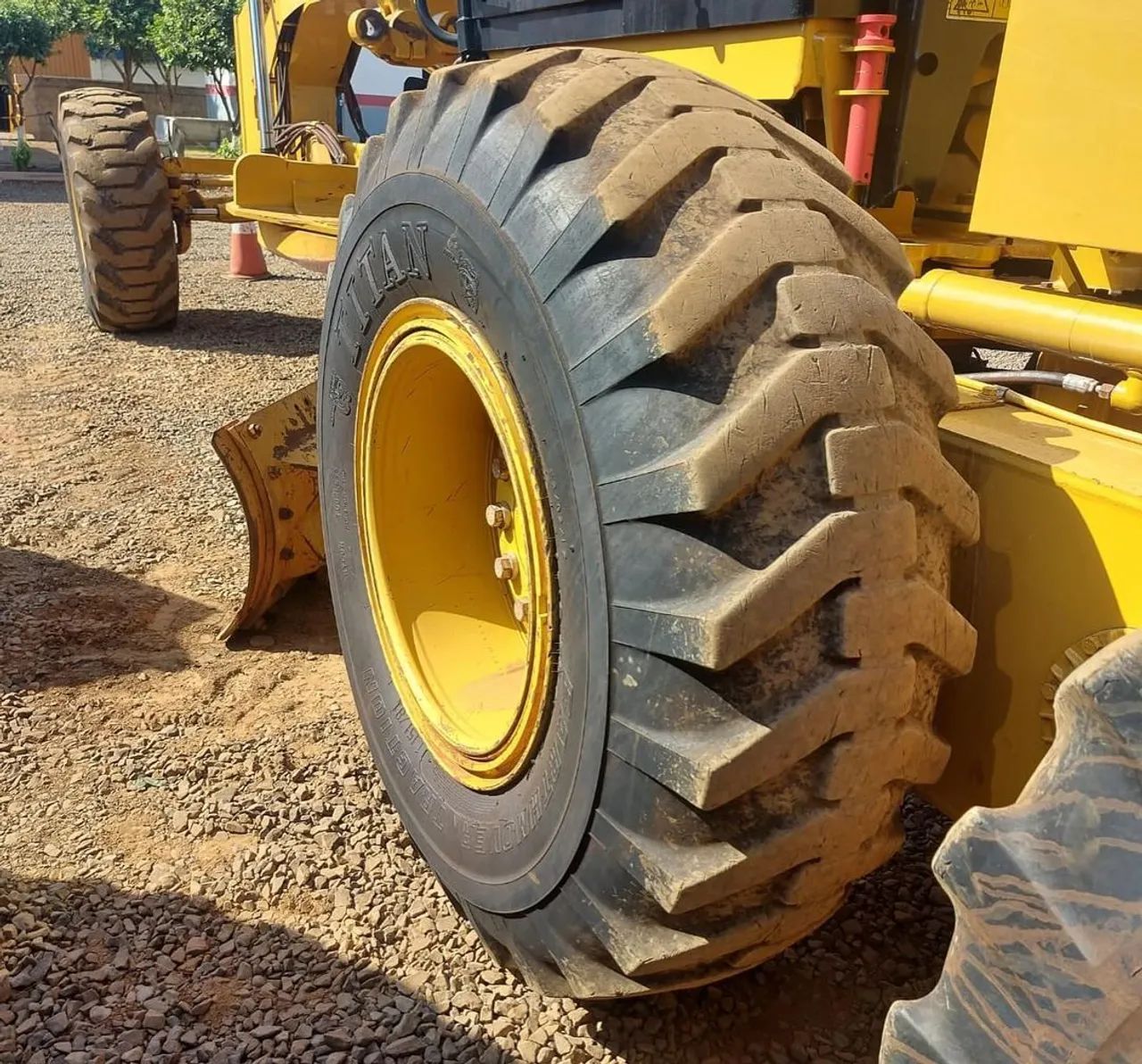 MOTONIVELADORA  - Foto 4