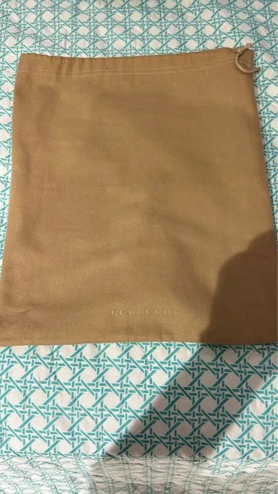 Bolsa transversal Burberry Azul, impecável  - Foto 2
