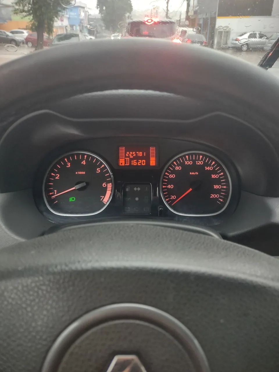 Vendo Duster automática  - Foto 2