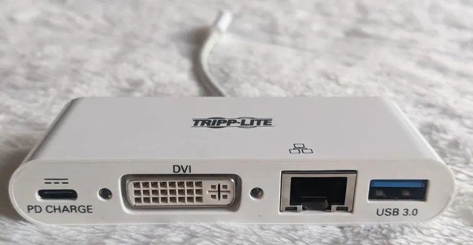 Adaptador, conversor e docking station Tripp Lite USB-C - Gigabit Ethernet - DVI