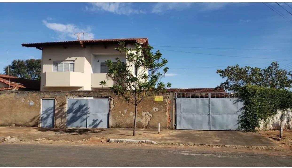 Casa a venda na cidade de Morrinhos no bairro setor aeroporto..