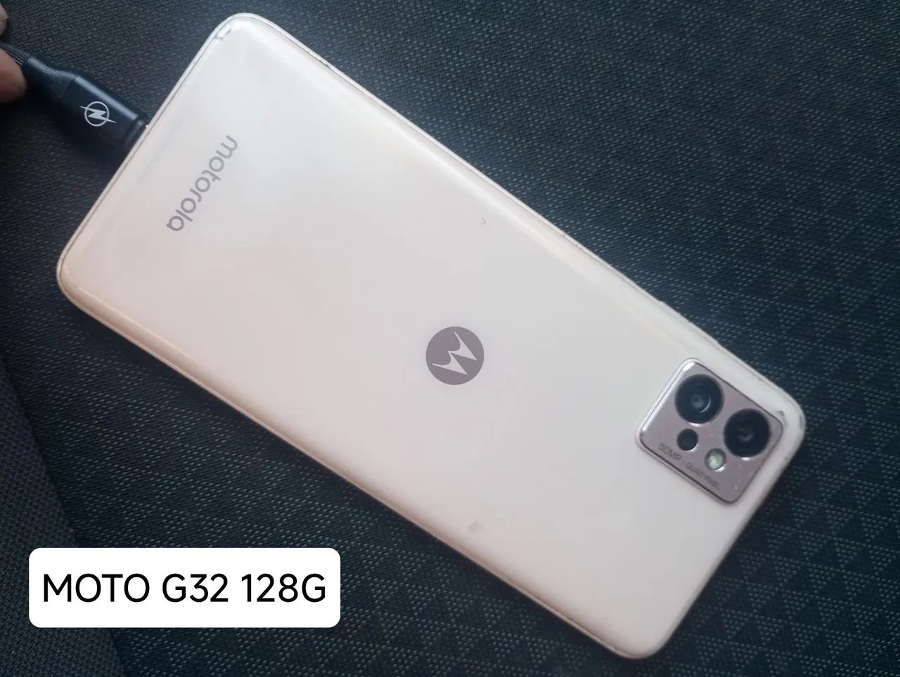 Moto G32 e Moto E6i