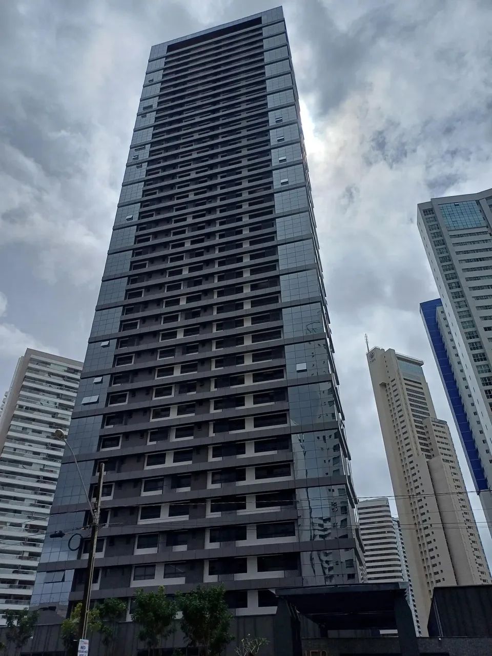 Apartamento alto padrão para venda  - 4 suítes com closet - 5 vagas - 6 WC - Foto 2