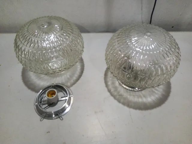 2 Luminárias De Teto Plafonier Com Globo De Vidro Corrugado