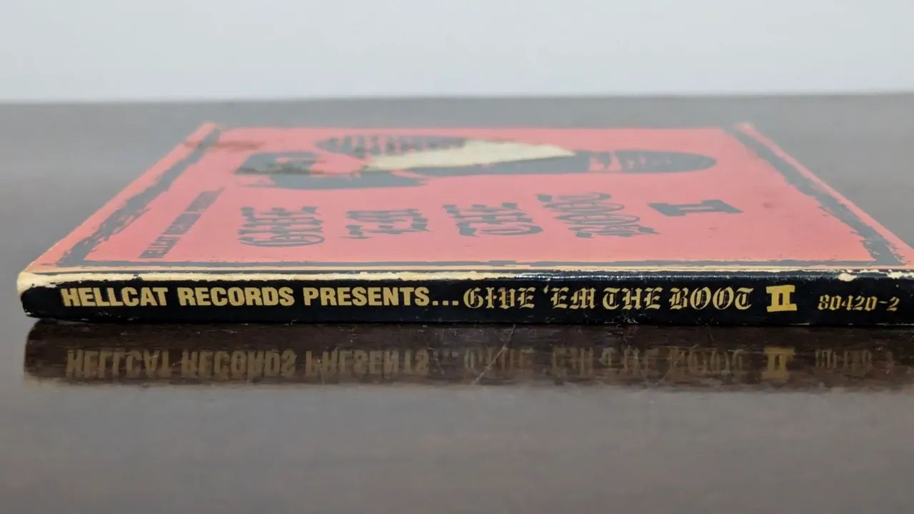 CD Give 'Em The Boot II - Hellcat Records - Importado USA - Foto 5