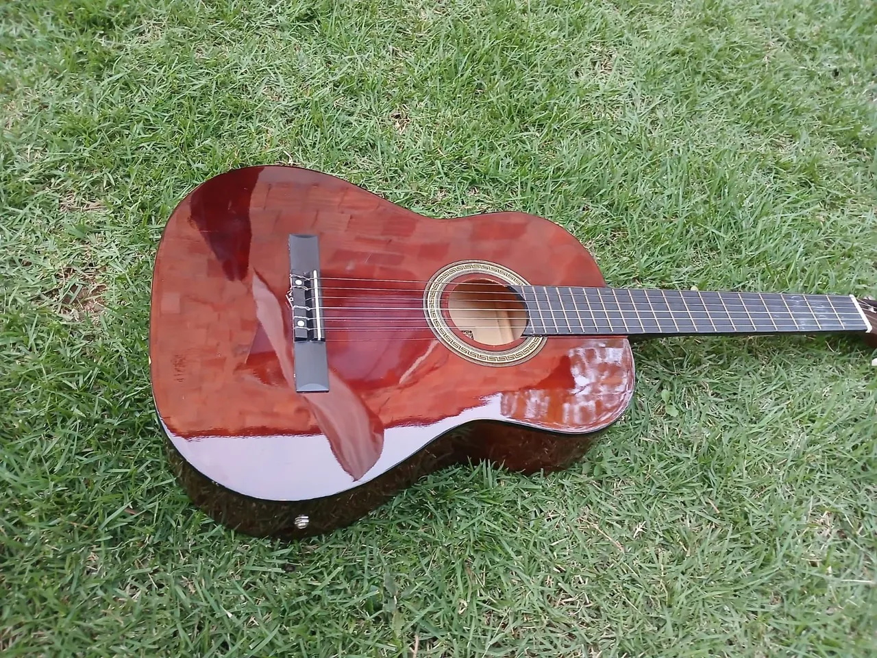 Violão elétrico seminovo R$280