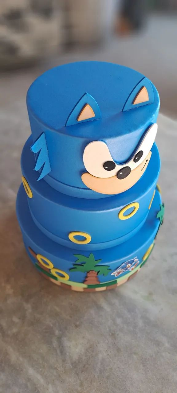 Bolo fake Sonic para decoração e aluguel. - Foto 3