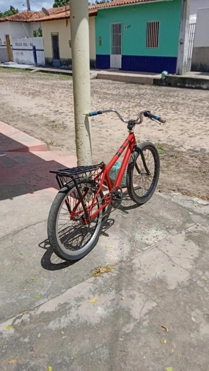 Bicicleta montadinha dois aro vmaxx garupa BH guidão da cargo 160