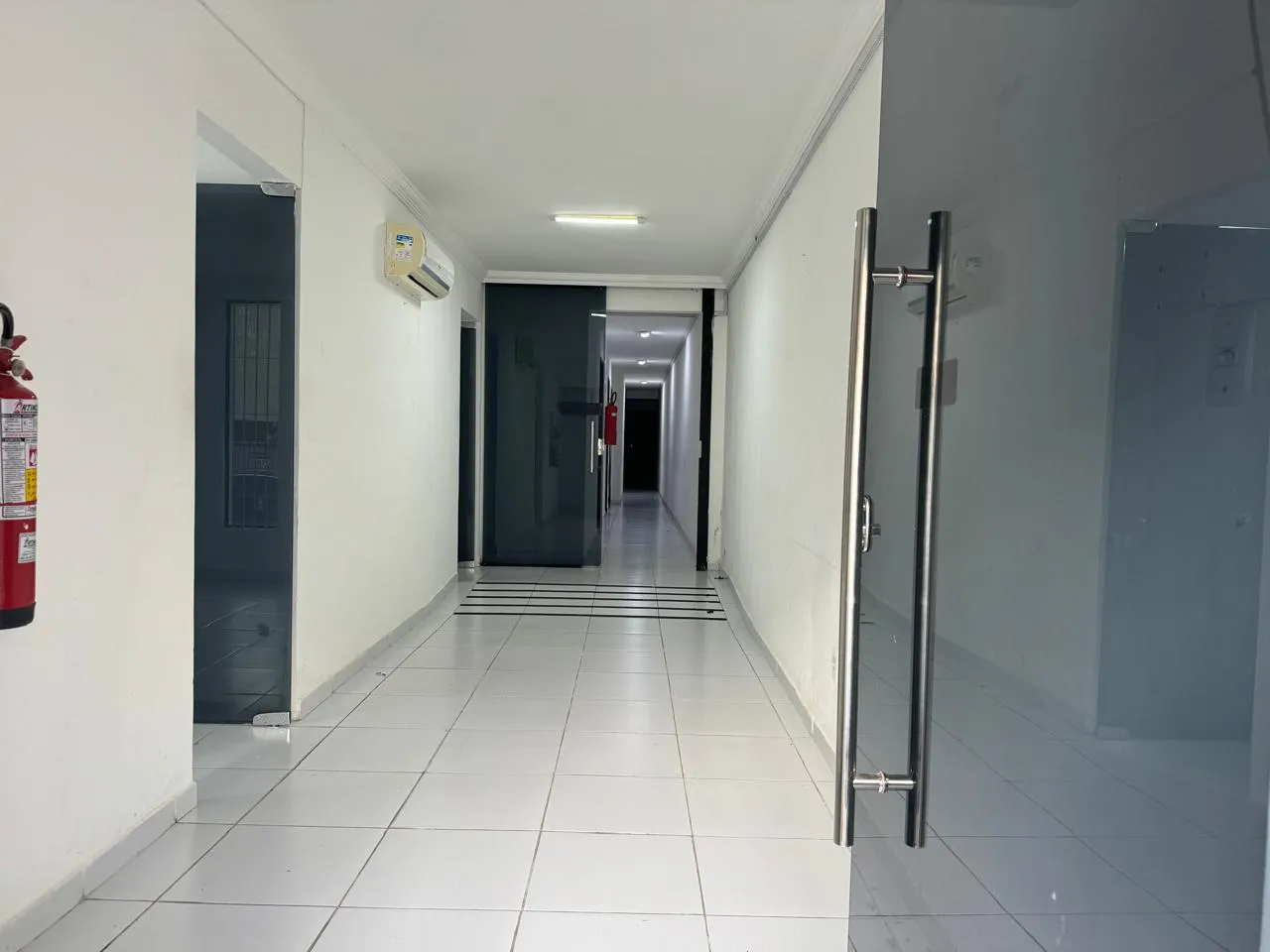 CASA COMERCIAL P/ LOCAÇÃO EM PERFEITO ESTADO DE CONSERVAÇÃO NO CENTRO DA CIDADE- João Pess