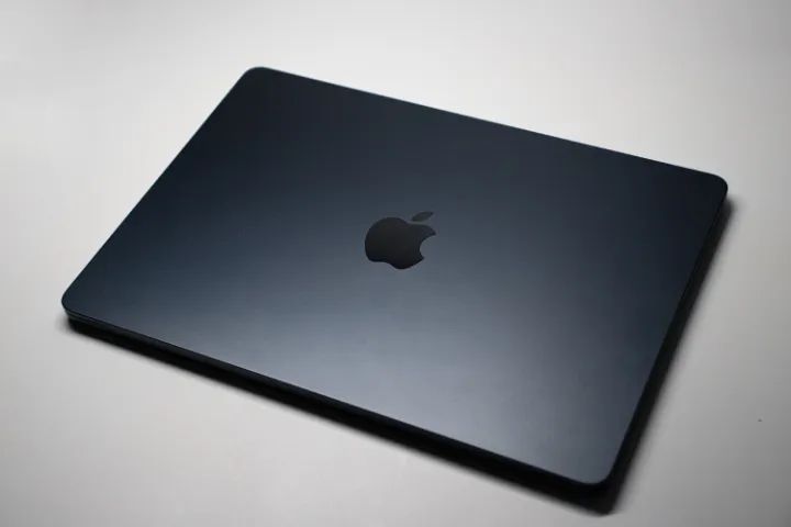 MacBook Air 13 polegadas M2 256GB 8GB (Usado)