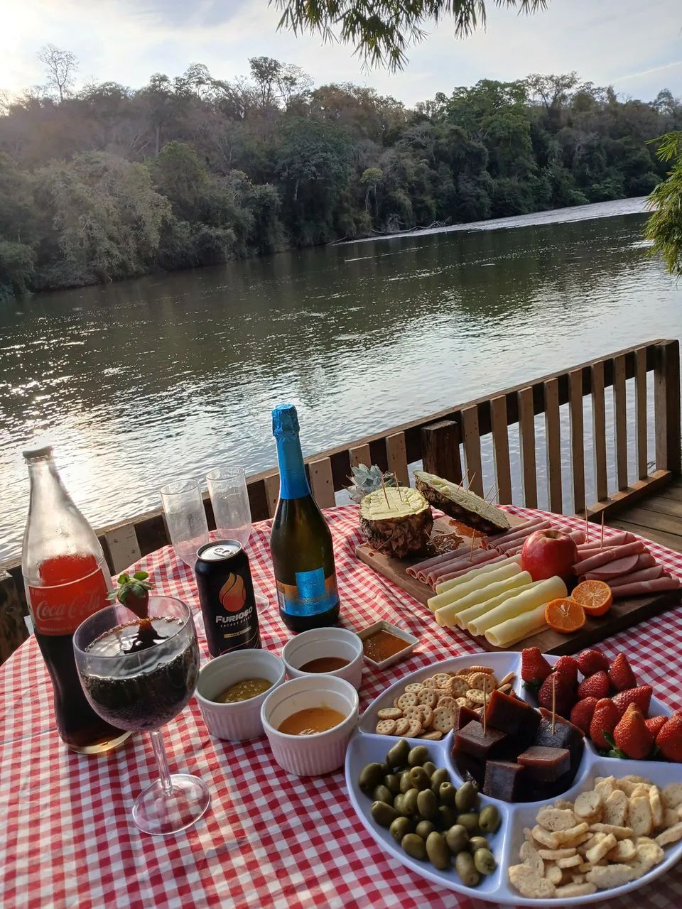 CHACARA MOLHADA RIO TIBAGI.