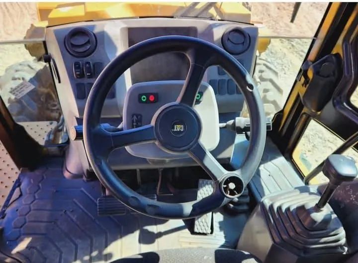 Retroescavadeira cartepillar 416F ano 2020 - Foto 6