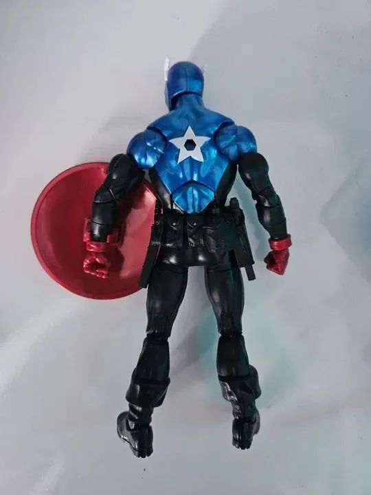 Capitão América Marvel Legends - Foto 2