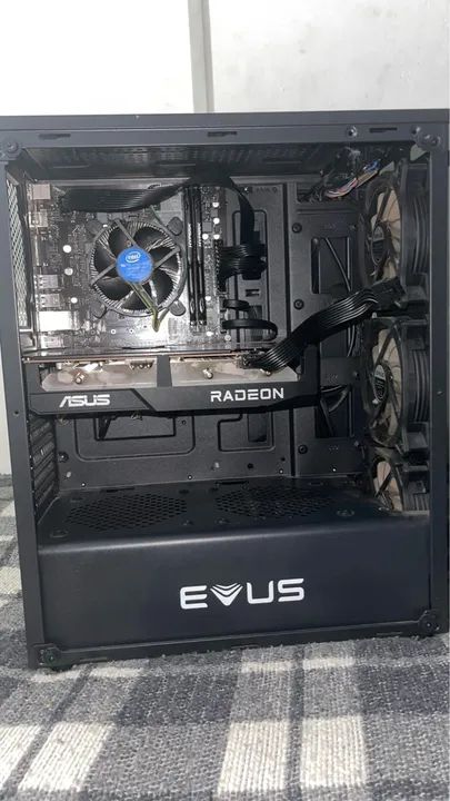 PC Gamer ASUS Radeon